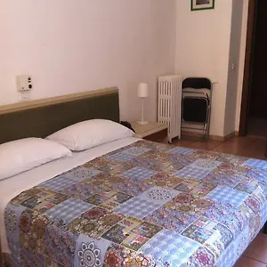 Szálloda Gambara, Milánó